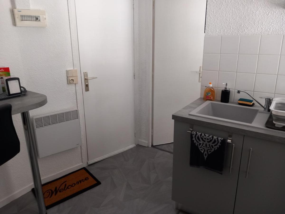 Melanie Apartment Ahun